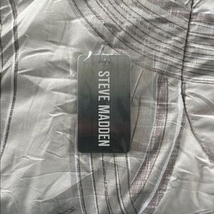 Gray Steve Madden Luggage Tag